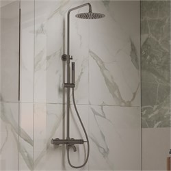 VINCEA Душевая стойка Villa VSFS-1VL1GM с изливом, 25см верх. душ из нерж. стали, вороненая сталь VSFS-1VL1GM