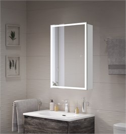 BELBAGNO Зеркальный шкаф с одной распашной дверью, с двумя стеклянными полками, со встроенной подсветкой и сенсорным выключателем SPC-GRT-500/800-1A-LED-TCH, 12W, 220-240V, 500x800x150 SPC-GRT-500/800-1A-LED-TCH